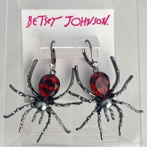 NWT Betsey Johnson Halloween Festive Spider Drop Earrings
